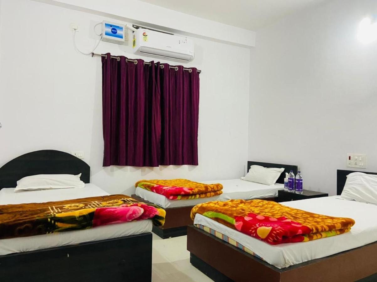 בודהגאיה Gaurav Guest House מראה חיצוני תמונה