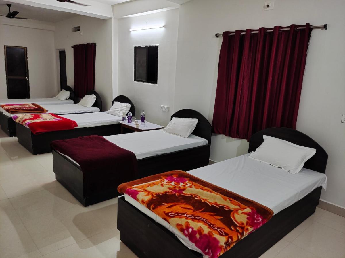 בודהגאיה Gaurav Guest House מראה חיצוני תמונה